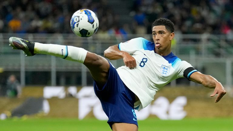 England&#39;s Jude Bellingham kicks the ball during the UEFA Nations League soccer match between Italy and England at the San Siro stadium, in Milan, Italy, Friday, Sept. 23, 2022. (AP Photo/Antonio Calanni)