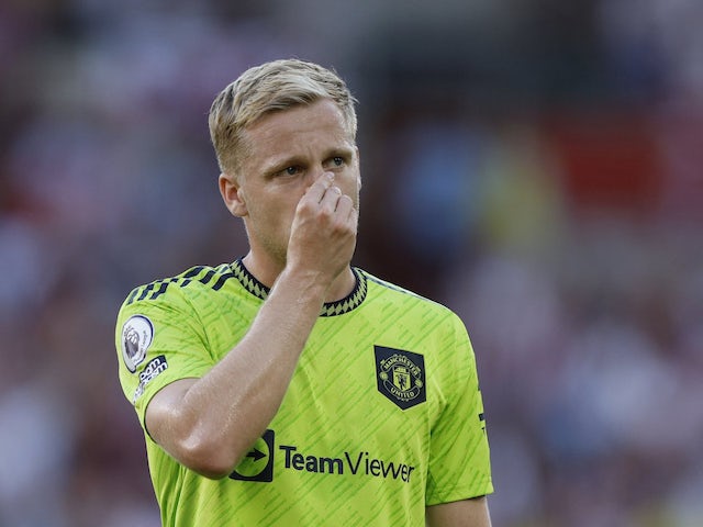 Donny van de Beek in action for Manchester United on August 13, 2022