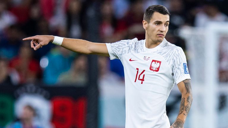 Arsenal care close to signing Poland defender Jakub Kiwior for £20m