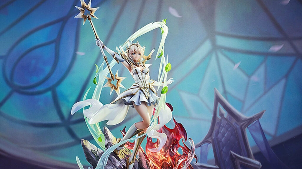 Good Smile League of Legends: Elementalist Lux Non-Scale PVC Figure,Multicolor