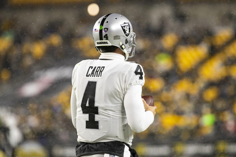 PITTSBURGH, PA - DECEMBER 24: Las Vegas Raiders quarterback Derek Carr (4) looks on during the national football league game between the Las Vegas Raiders and the Pittsburgh Steelers on December 24, 2022 at Acrisure Stadium in Pittsburgh, PA. (Photo by Mark Alberti/Icon Sportswire via Getty Images)