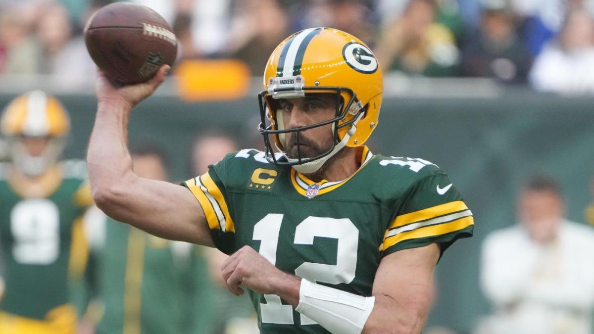 NFL Week 7 injuries: Aaron Rodgers misses practice with right thumb injury, Bengals top WRs limited