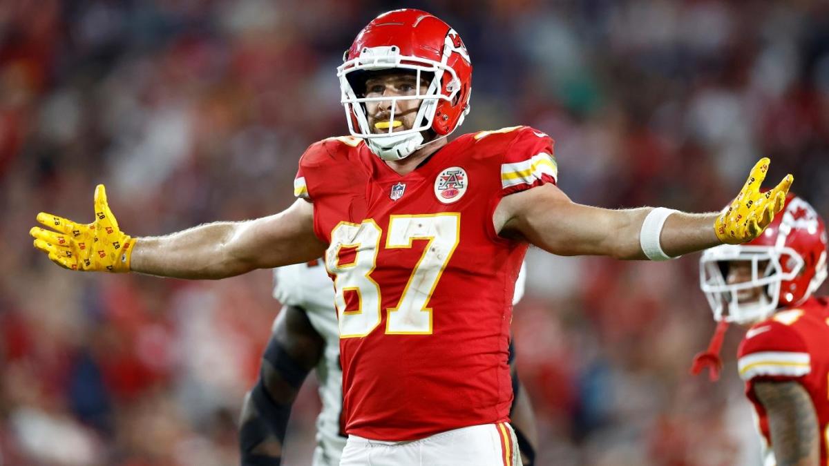 Patrick Mahomes, Chiefs get back on track while Ravens' struggles continue | Plus, Bryce Young injured in win