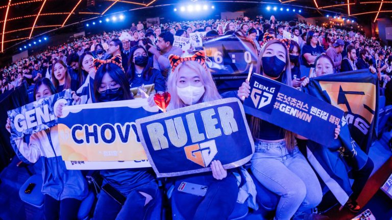 The winners and losers of the LoL Worlds 2022 group stage