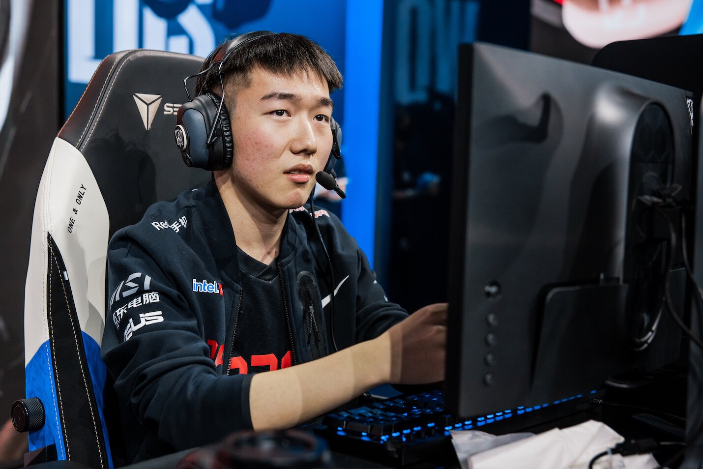 Why is China So Dominant in Esports?