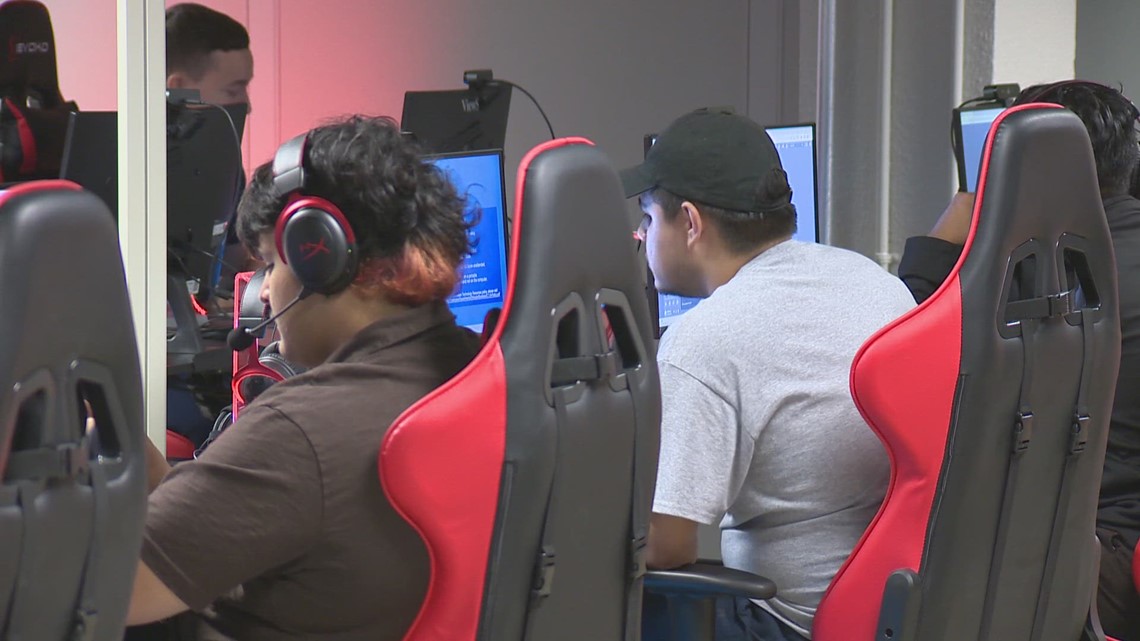 First esports arena for Alamo Colleges District opens