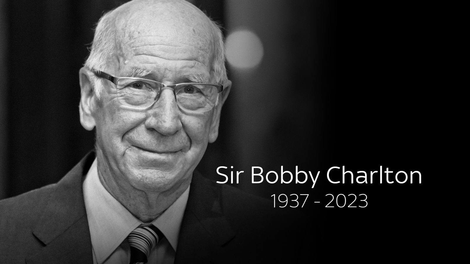 Sir Bobby Charlton: Man Utd and England legend dies aged 86 | Football News