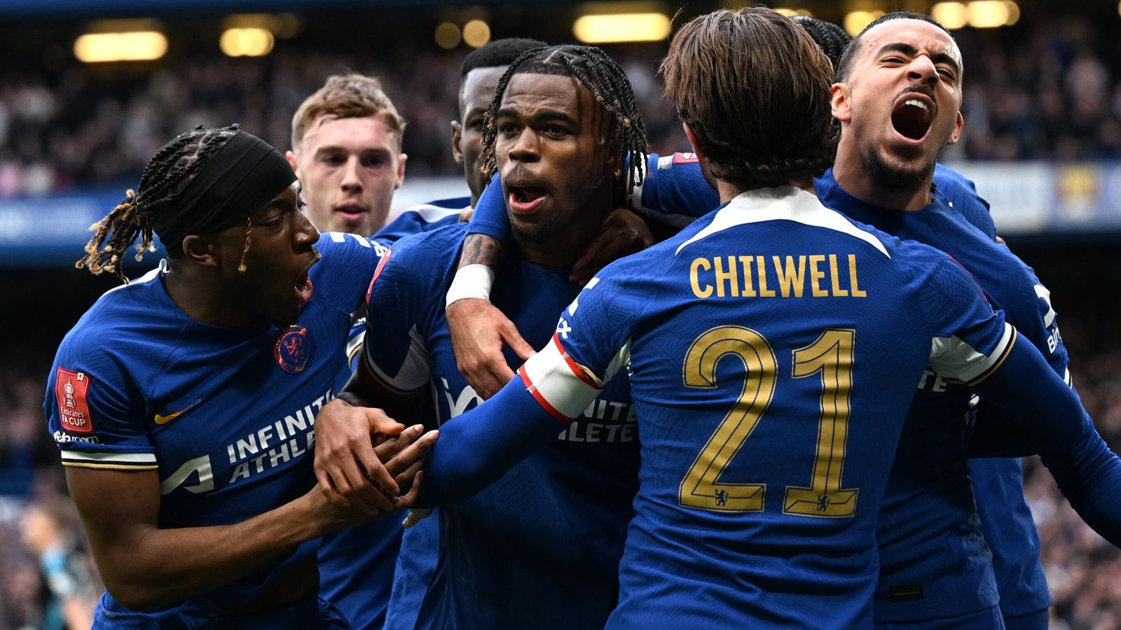 Chelsea 4-2 Leicester: Late Carney Chukwuemeka and Noni Madueke goals put Blues in FA Cup semi-finals | Football News