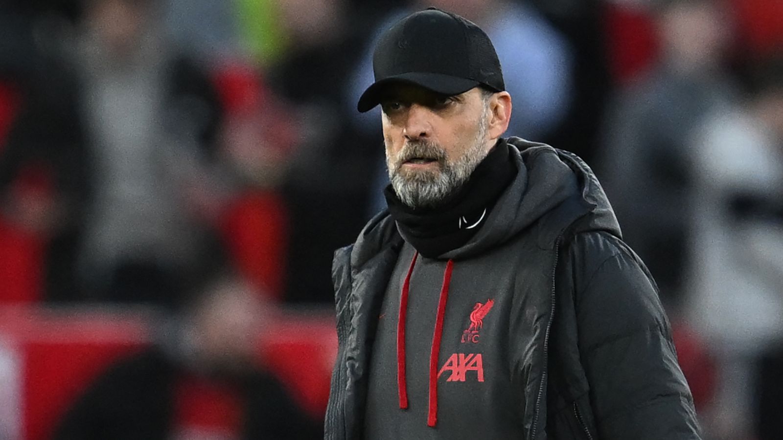Manchester United 'can beat anyone' says Erik ten Hag, as Liverpool manager Jurgen Klopp loses cool with reporter | Football News
