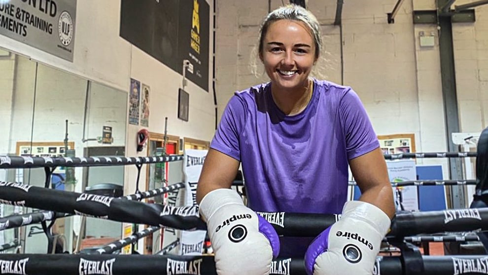 60 Seconds: Meet Hannah Robinson, the Sugar Ray Leonard fan who makes her pro debut on May 4