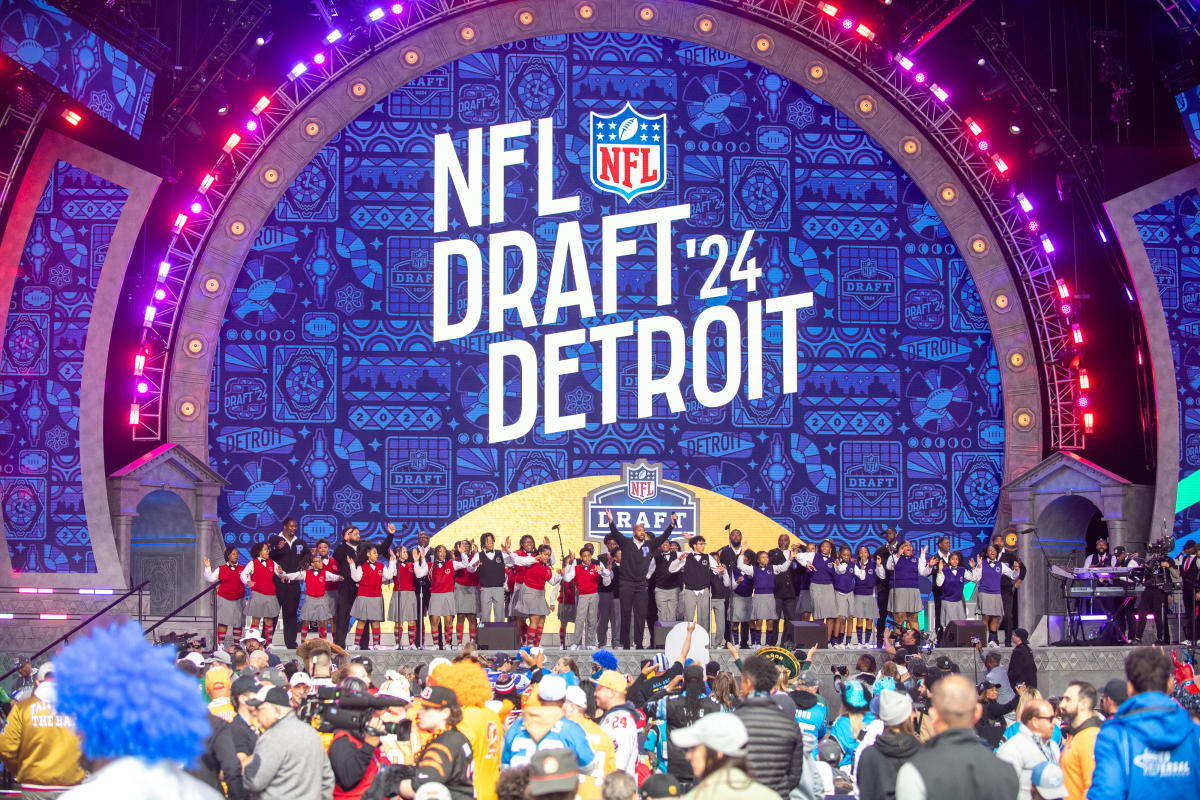 NFL Draft 2024 Day 2 results: Round 2 and 3 picks, grades, trades, tracker as draft weekend rolls toward a close