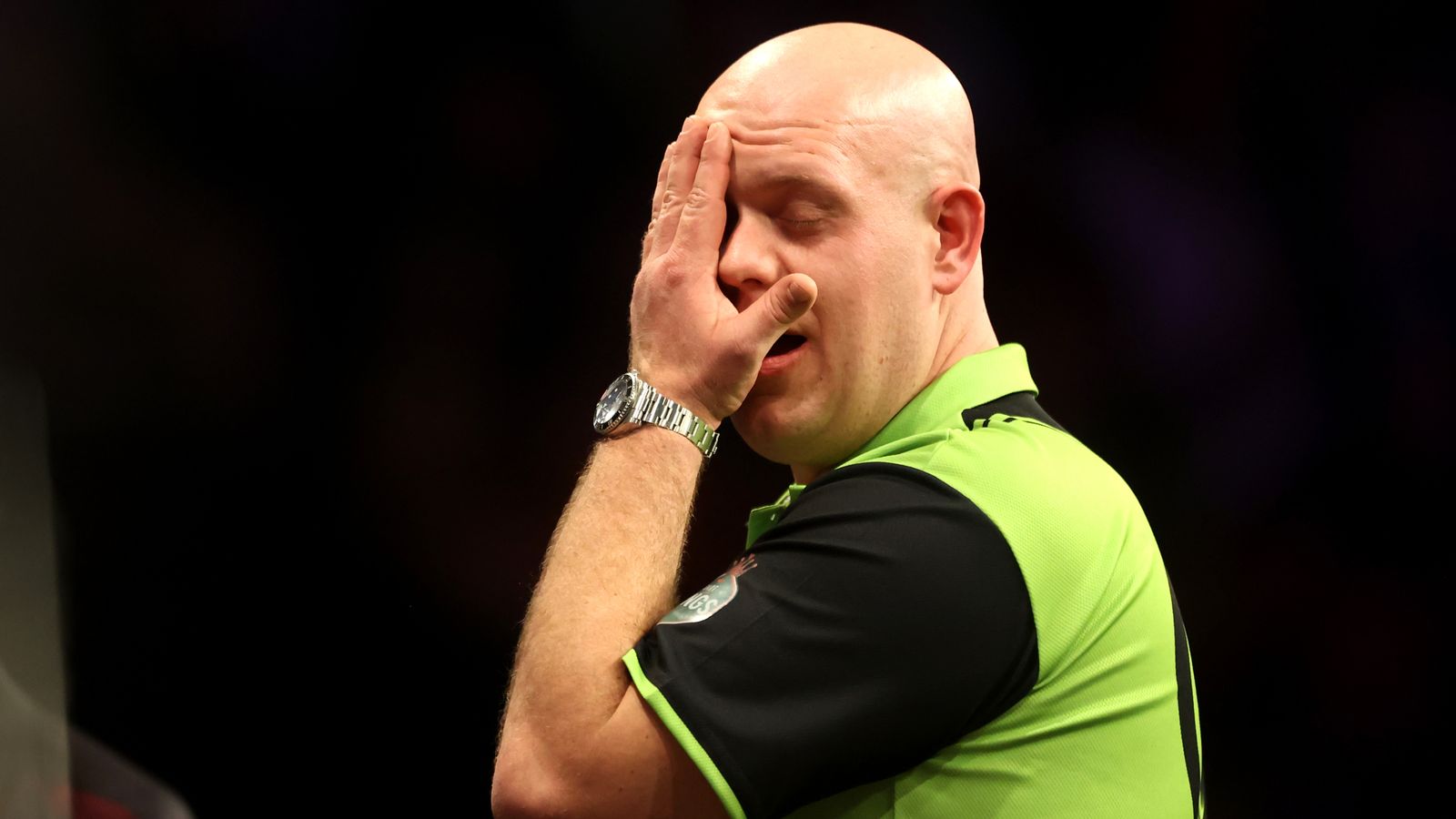 Premier League Darts: Is Michael van Gerwen in danger of missing out on Play-Offs for just second time? | Darts News